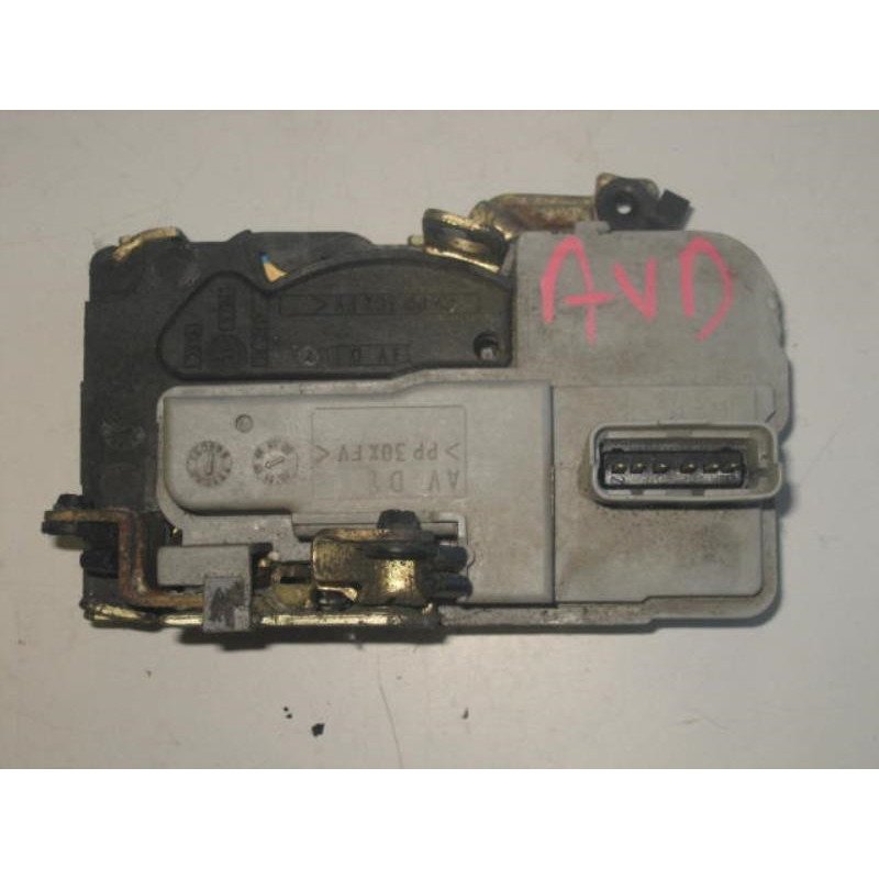 Serrure Avant Droit Peugeot 206 Phase 1 (1)