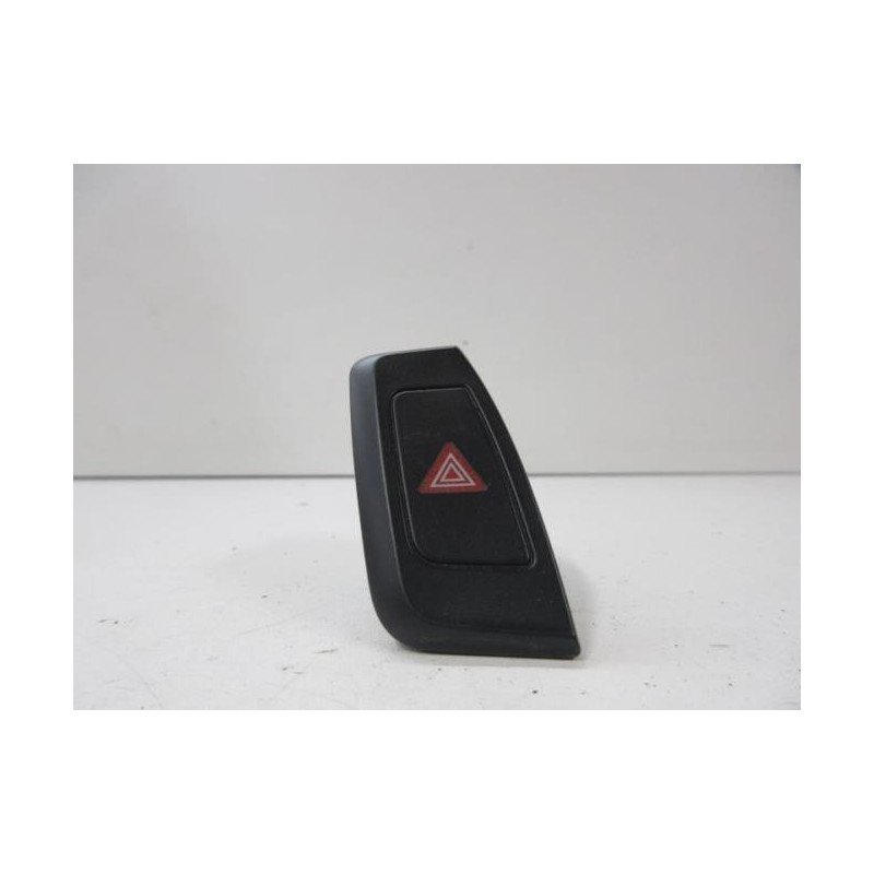 Bouton De Warning Audi A4 3 Avant Phase 1 Break (1)