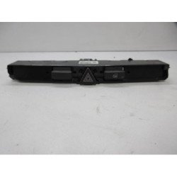 Bouton De Warning Opel Astra H Phase 1 Break (2)