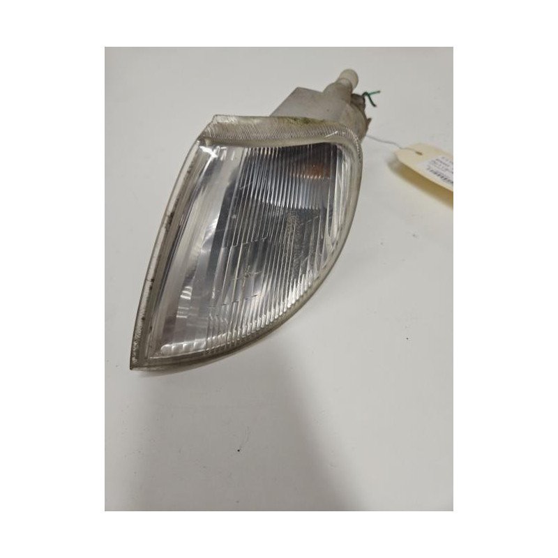 Optique Avant Secondaire Gauche (feux)(clignotant) Citroen Saxo Phase 1 (1)