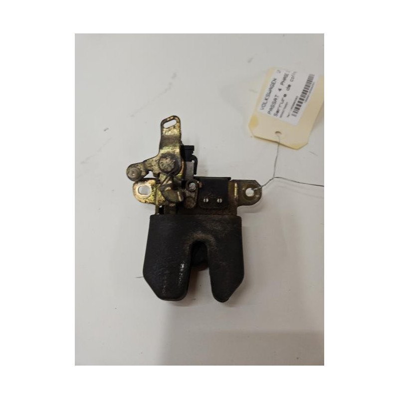 Serrure De Coffre Volkswagen Passat 4 Phase 2 (1)