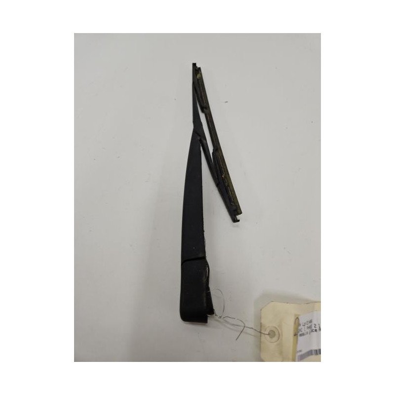 Bras Essuie Glace Arriere Nissan Qashqai 1 Phase 2 (1)