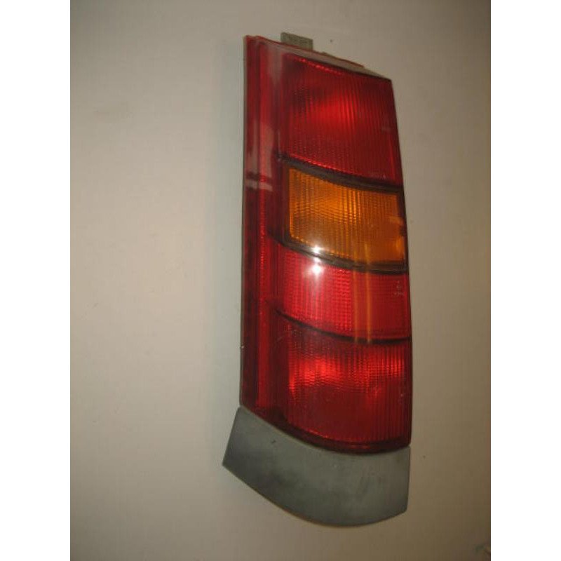 Feu Arriere Principal Gauche (feux) Renault Super 5 (1)
