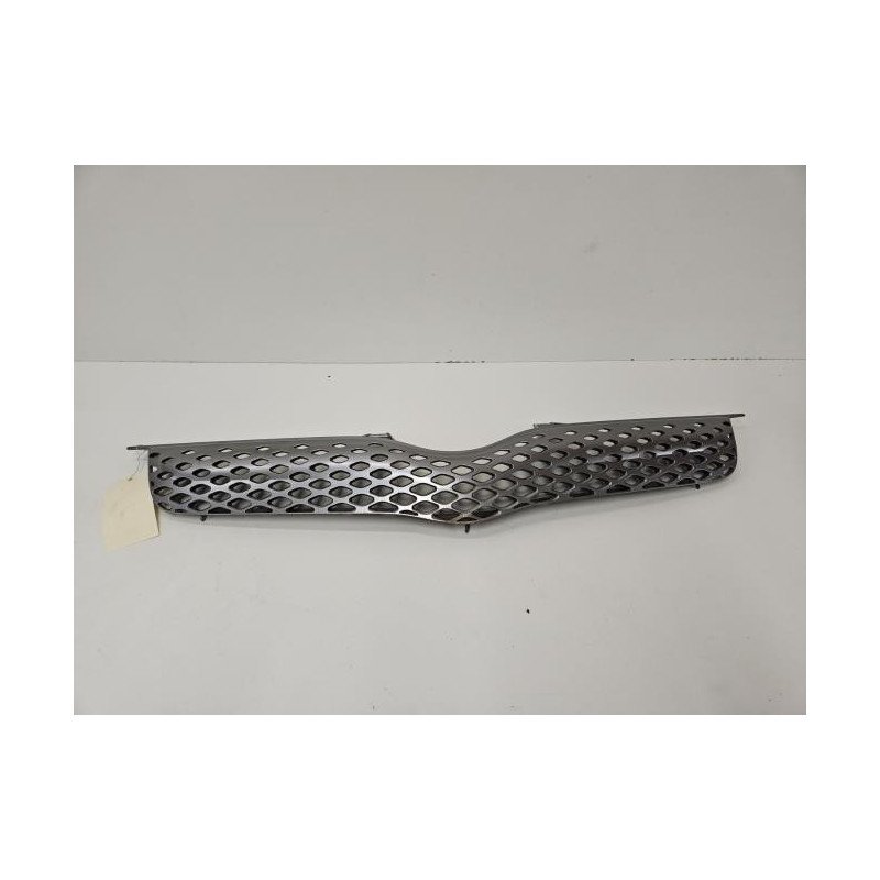 Calandre Toyota Yaris Verso Phase 2 (1)