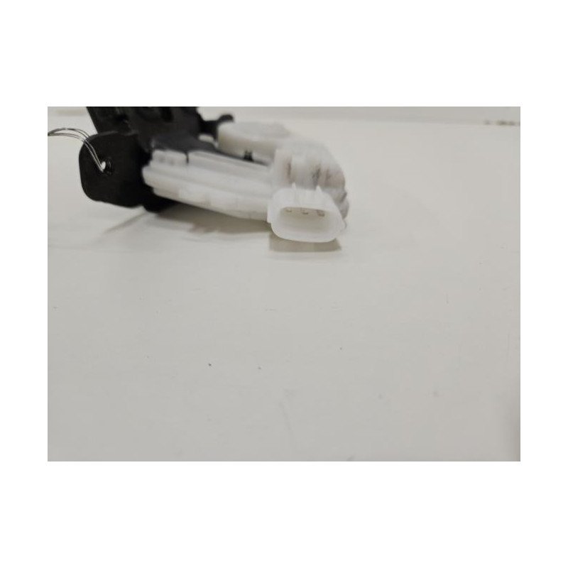 Serrure De Coffre Toyota Yaris 3 Phase 3 (1)