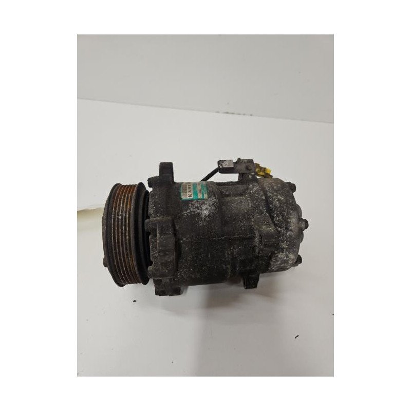 Compresseur Clim Peugeot 807 (1)