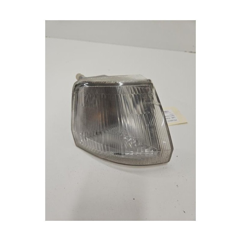 Optique Avant Secondaire Droit (feux)(clignotant) Peugeot 106 Phase 1 (1)