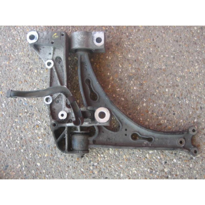 Triangle Inferieur Avant Gauche Seat Altea Xl Phase 1 (1)
