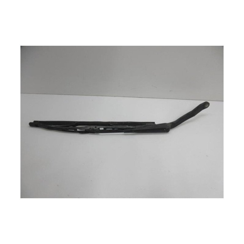 Bras Essuie Glace Arriere Nissan Terrano 2 Phase 2 (1)