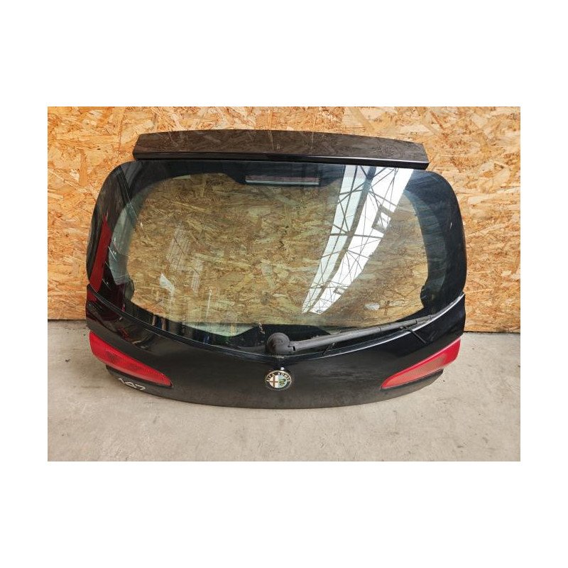 Malle/hayon Arriere Alfa Romeo 147 Phase 2 (1)