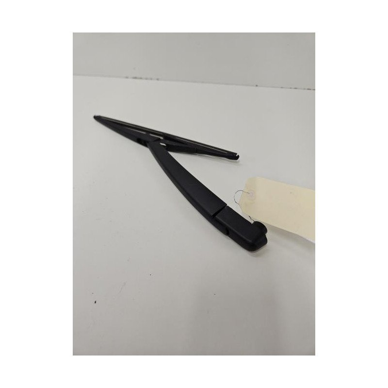 Bras Essuie Glace Arriere Opel Corsa F (1)