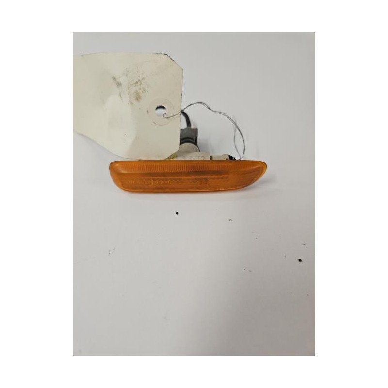 Repetiteur Clignotant Avant Droit  (feux) Bmw Serie 3 E46 Phase 1 (1)