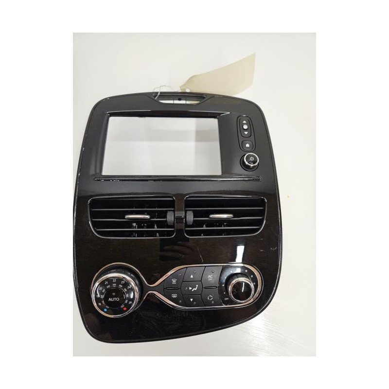 Facade Autoradio Renault Clio 4 Phase 1 (1)