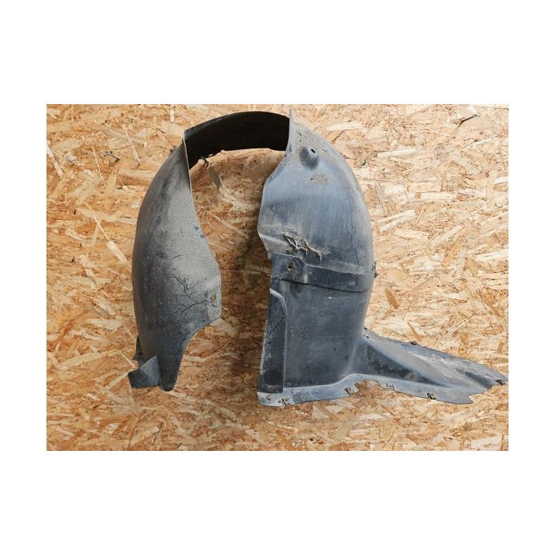 Pare Boue Avant Gauche Volkswagen Passat 5 Break (1)