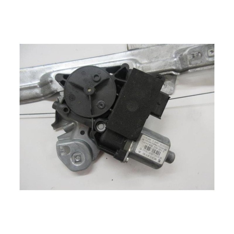 Mecanisme De Leve Vitre Electrique Avant Droit Peugeot 308 1 Sw Phase 1 Break (1)