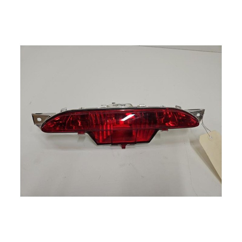 Feu Arriere Stop Central Peugeot 208 2 (1)