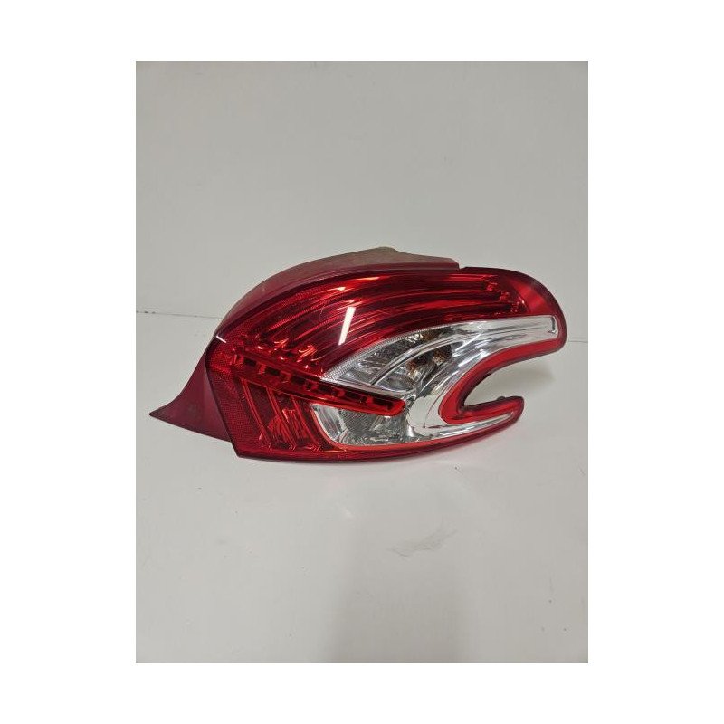 Feu Arriere Principal Droit (feux) Peugeot 208 1 Phase 1 (1)