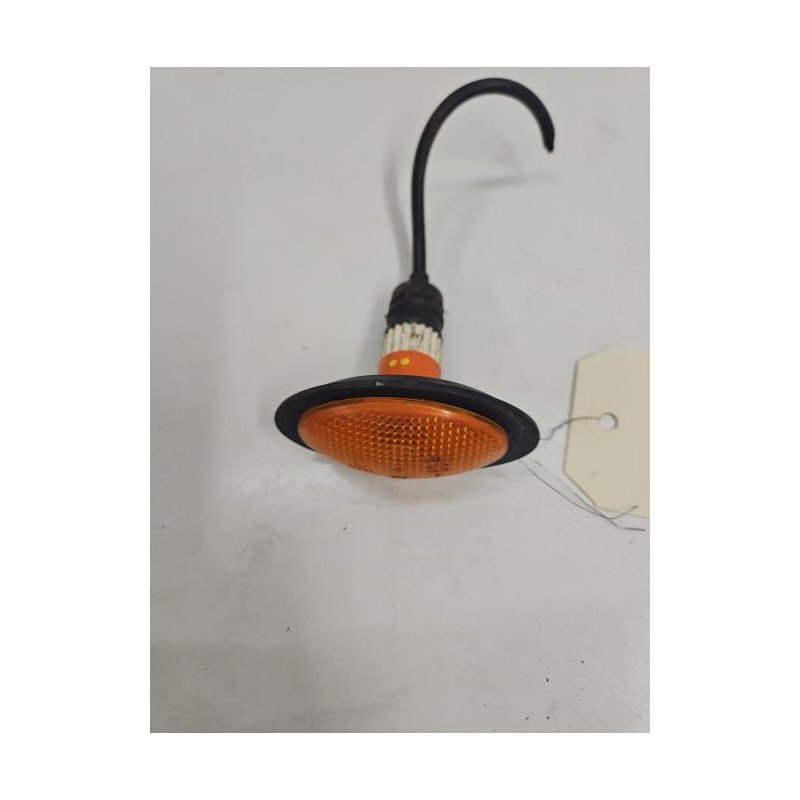 Repetiteur Clignotant Avant Gauche (feux) Ford Fiesta 4 Phase 2 (1)