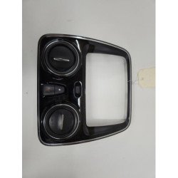 Facade Autoradio Dacia Lodgy Phase 1 (2)