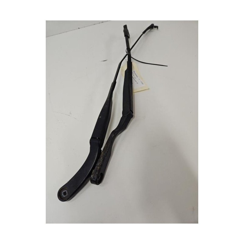 Bras Essuie Glace Avant Volkswagen Golf 4 (1)