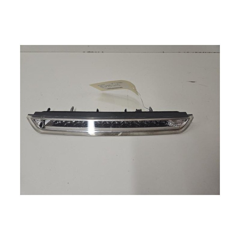 Feu Arriere Stop Central Peugeot 308 2 Phase 1 (1)