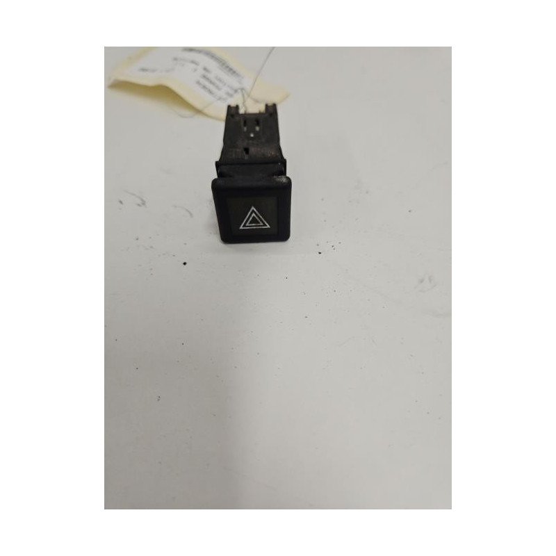 Bouton De Warning Citroen Ax Phase 2 (1)