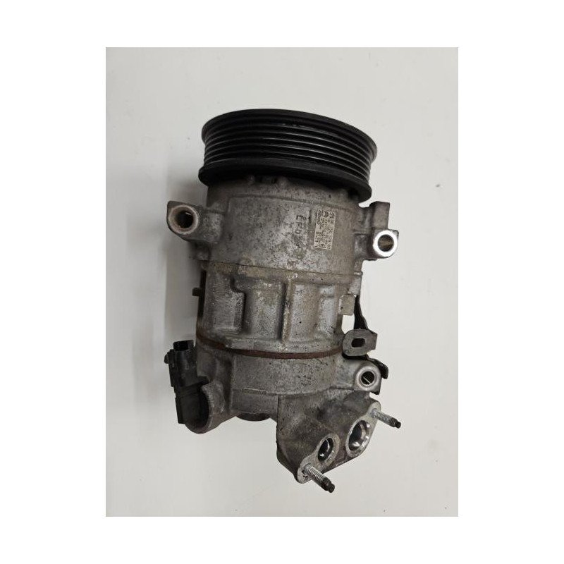 Compresseur Clim Peugeot 308 2 Phase 1 (1)