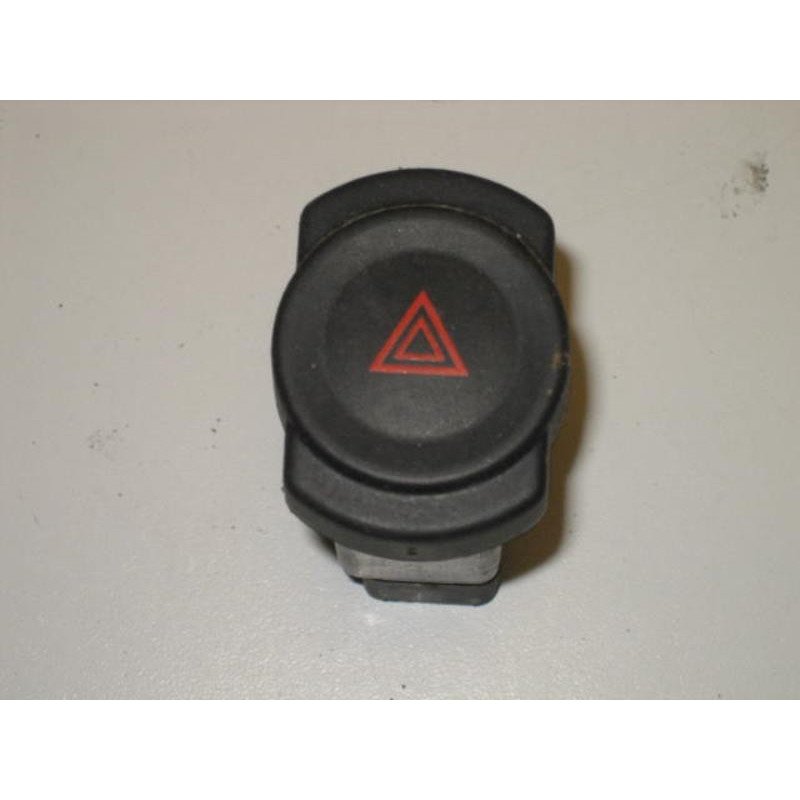 Bouton De Warning Dacia Duster 1 Phase 1 (1)