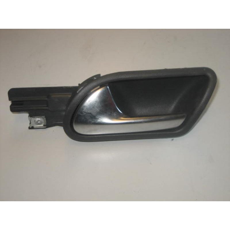 Poignee Interieur Arriere Gauche Volkswagen Golf 5 (1)