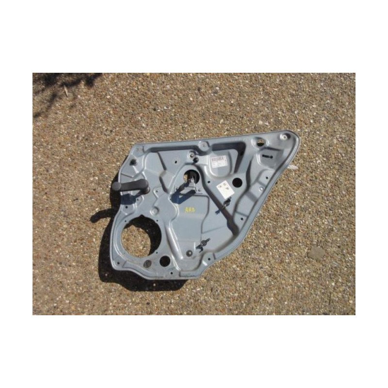 Leve Vitre Mecanique Arriere Droit Volkswagen Polo 4 Phase 1 (1)