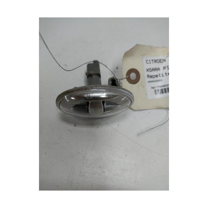 Repetiteur Clignotant Avant Gauche (feux) Citroen Xsara Picasso Phase 2 (1)