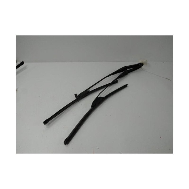 Bras Essuie Glace Avant Dacia Sandero 2 Phase 1 (1)