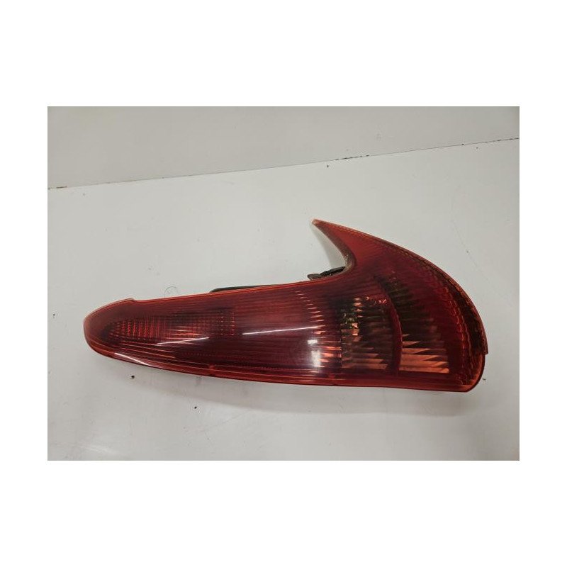 Feu Arriere Principal Droit (feux) Peugeot 206 Phase 2 Break (1)