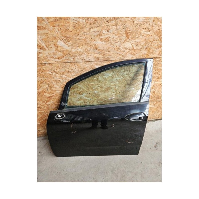 Porte Avant Gauche Fiat Punto Evo 3 (1)