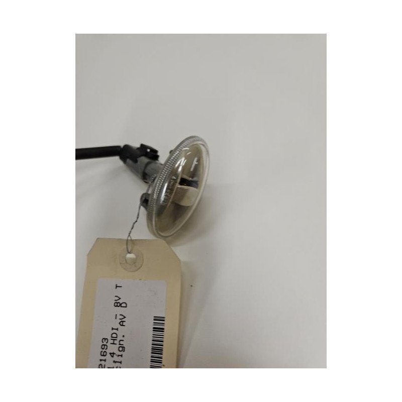 Repetiteur Clignotant Avant Droit  (feux) Citroen C2 Phase 1 (1)