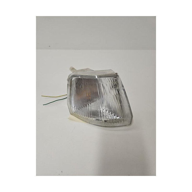 Optique Avant Secondaire Droit (feux)(clignotant) Peugeot 106 Phase 1 (1)