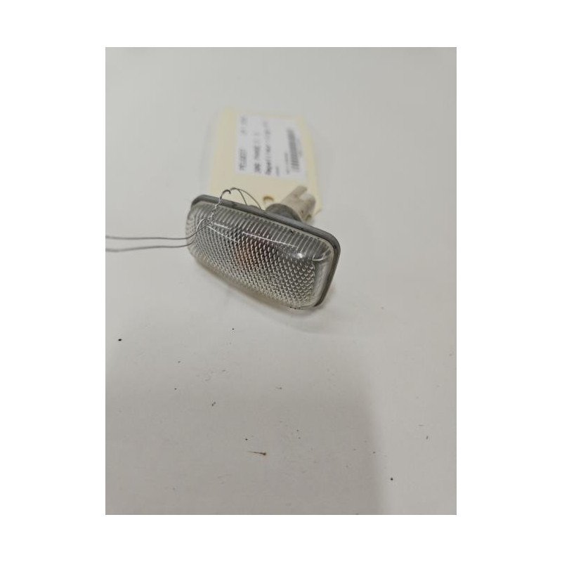 Repetiteur Clignotant Avant Gauche (feux) Peugeot 306 Phase 2 (1)