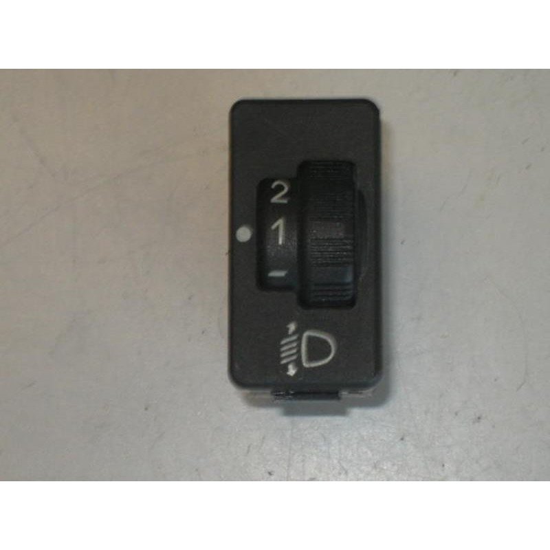 Bouton/interrupteur Citroen Xsara Picasso Phase 1 (1)