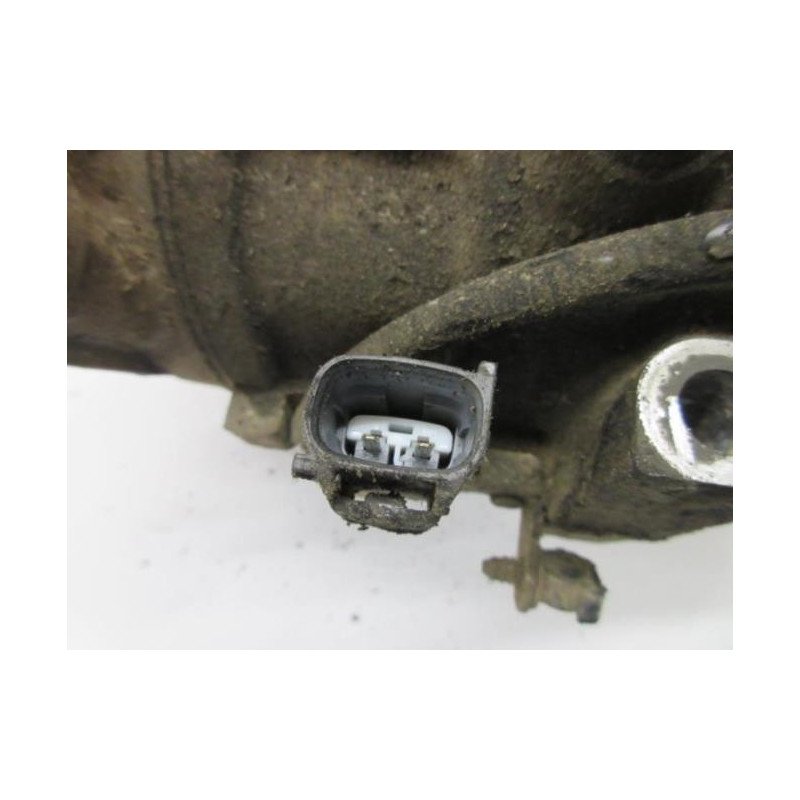 Compresseur Clim Citroen Nemo (1)