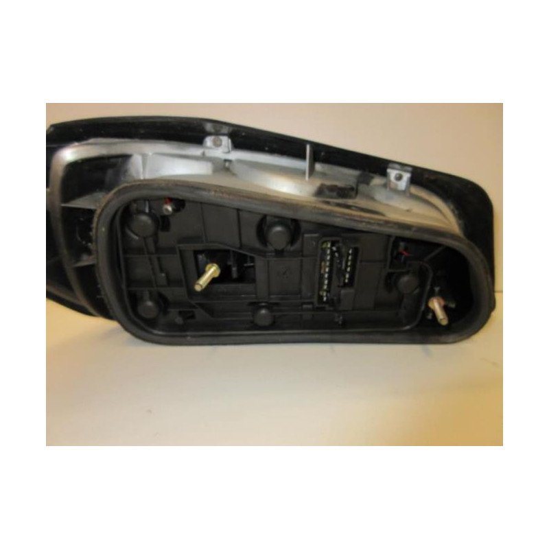 Feu Arriere Principal Droit (feux) Peugeot 306 Phase 1 (1)