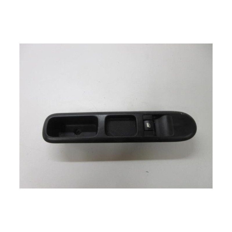 Interrupteur De Leve Vitre Avant Droit Peugeot 5008 1 Phase 1 (1)