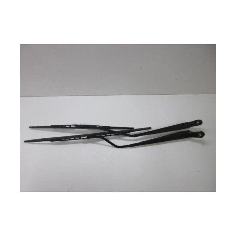 Bras Essuie Glace Avant Suzuki Swift 3 (1)