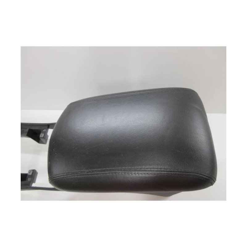 Accoudoir Peugeot 607 Phase 2 (1)