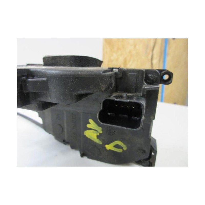 Serrure Avant Droit Renault Clio 3 Phase 1 (1)