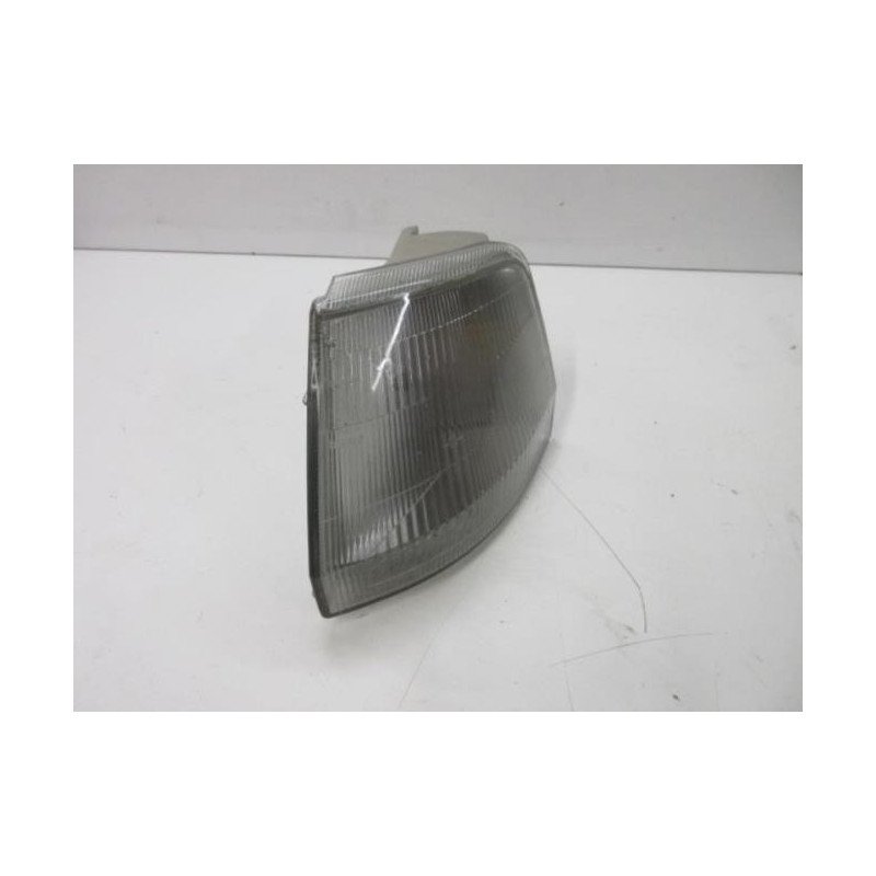 Optique Avant Secondaire Gauche (feux)(clignotant) Peugeot 106 Phase 1 (1)