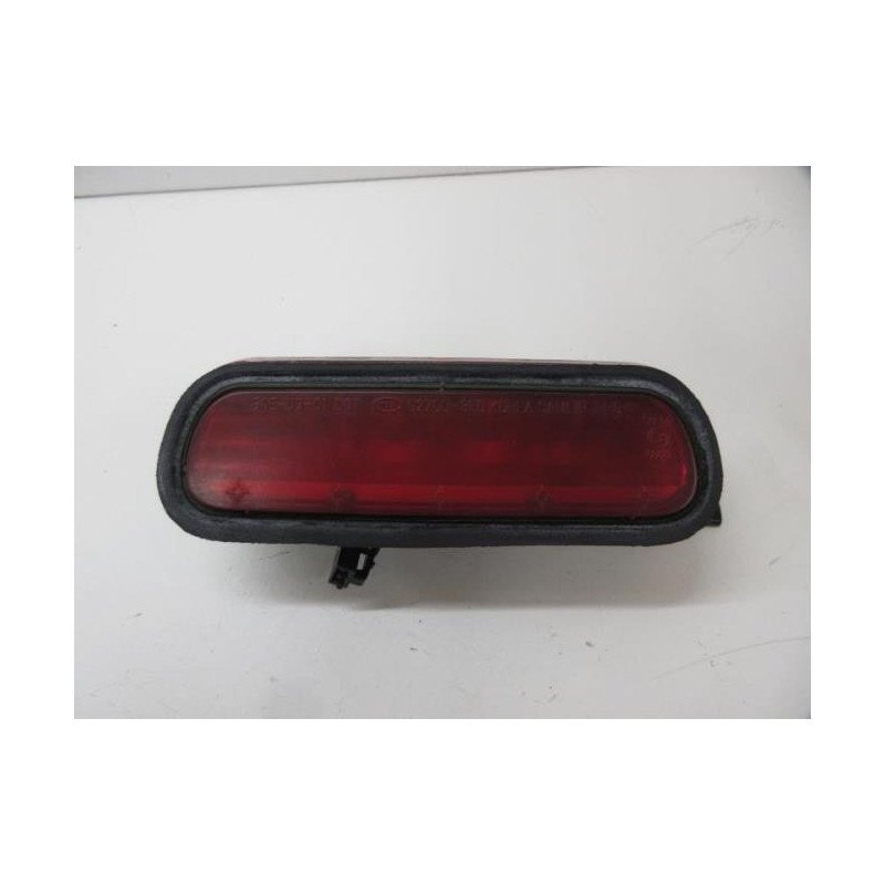 Feu Arriere Stop Central Kia Sorento 1 Phase 1 (1)