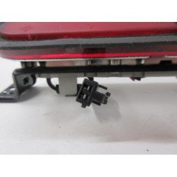 Feu Arriere Stop Central Kia Sorento 1 Phase 1 (2)