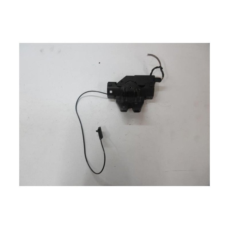 Serrure De Coffre Bmw Serie 1 E87 Phase 1 (1)