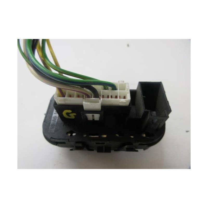 Interrupteur De Leve Vitre Avant Gauche Ford Focus 1 Break (1)