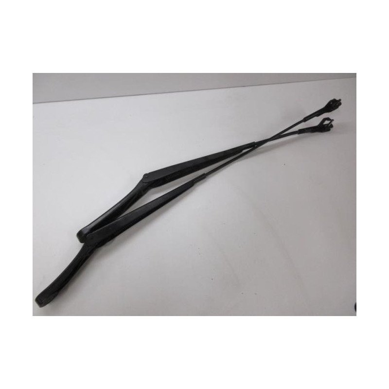 Bras Essuie Glace Avant Volkswagen Golf 5 (1)